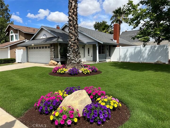 Property Photo:  26104 Dracaea  CA 92555 