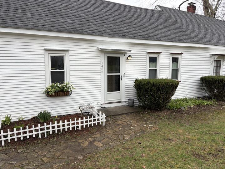 Property Photo:  1455 Washington Road  ME 04572 