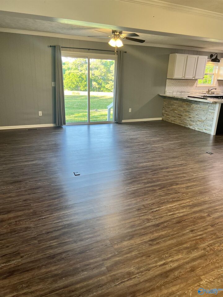 Property Photo:  5668 Hustleville Road  AL 35951 