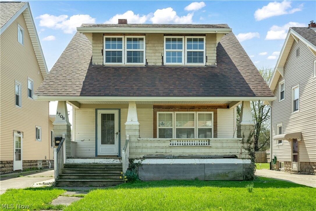 Property Photo:  1708 W 8th Street  OH 44004 
