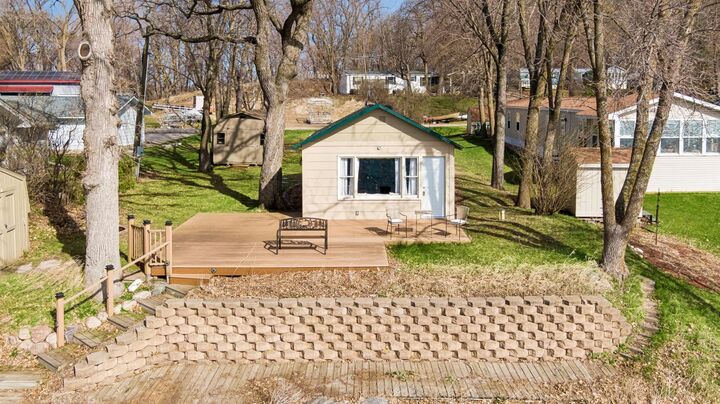 Property Photo:  68195 233rd Street  MN 55325 