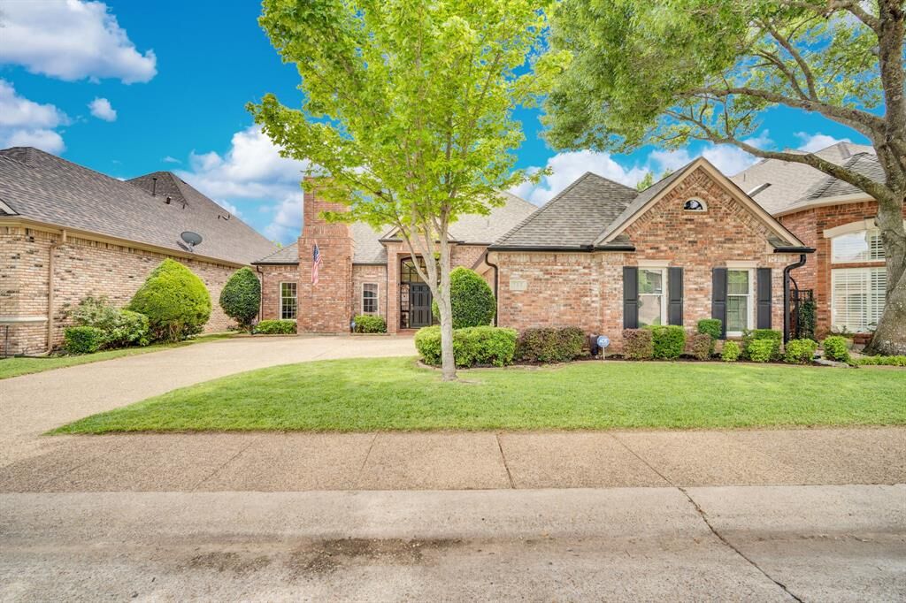 Property Photo:  759 Village Green Drive  TX 75115 