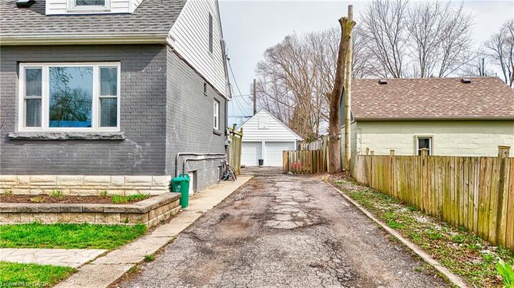 Property Photo: 78 Price Avenue ON L3C 3Y2