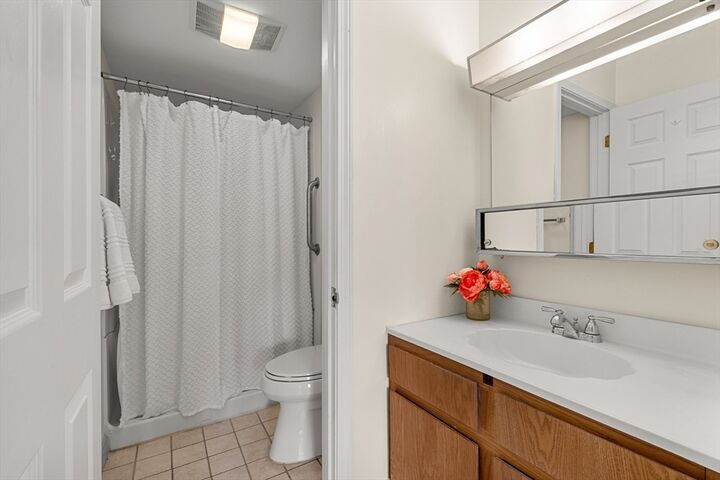 Property Photo:  159 Main St 11B  MA 02180 