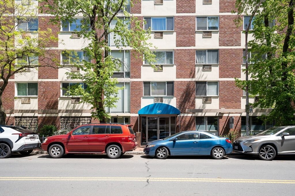 Property Photo:  287 Harvard St 75  MA 02139 