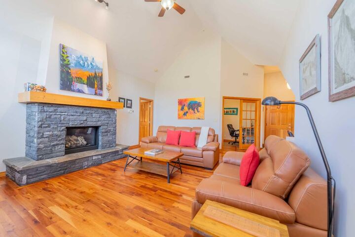Property Photo:  801 Benchlands Trail 302  AB T1W 0B6 