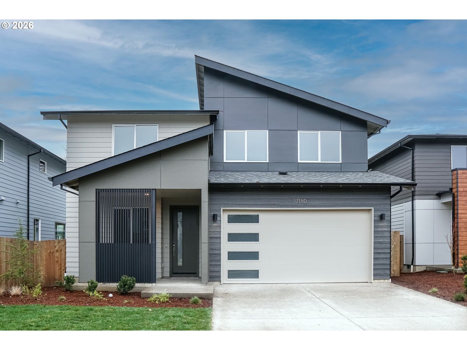 Property Photo:  17180 SW Kalapuya Ln  OR 97140 