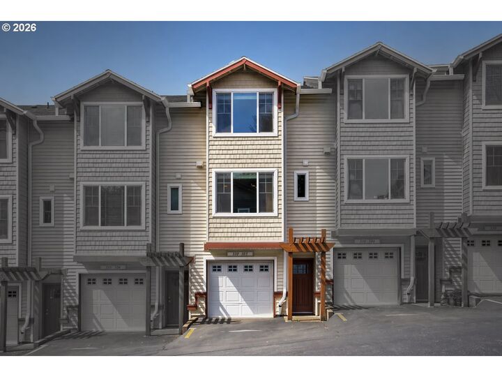Property Photo:  310 NW 116th Ave 105  OR 97229 