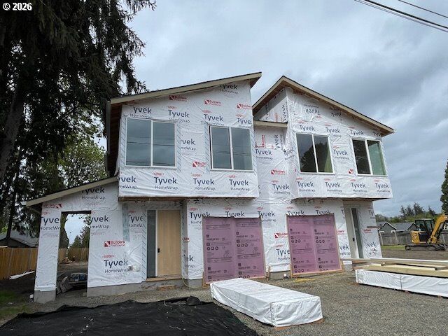 Property Photo:  1415 NE 18th St  OR 97128 