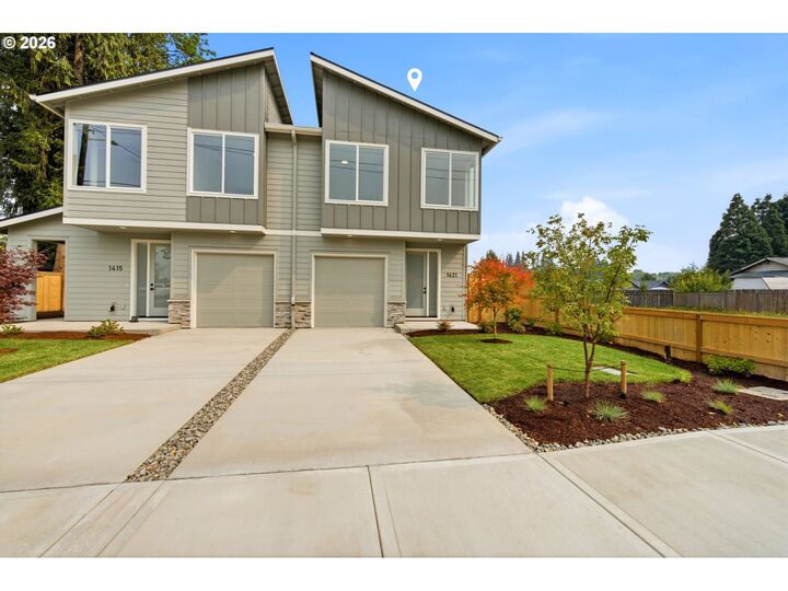 Property Photo: 1421 NE 18th St OR 97128