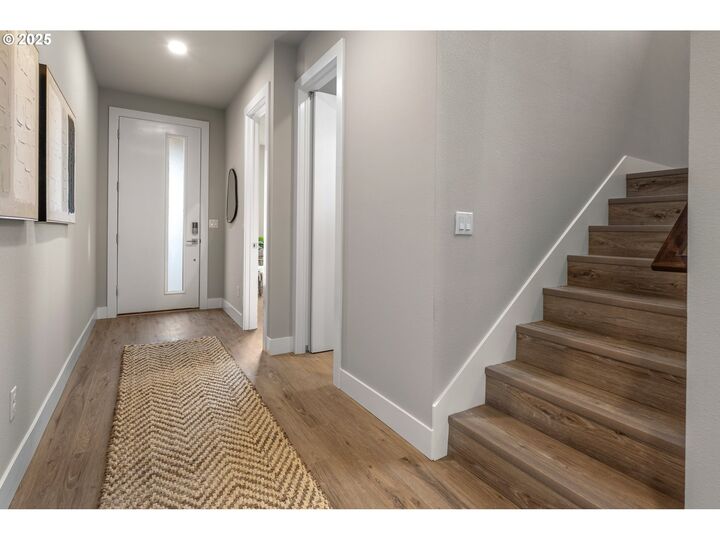 Property Photo:  17161 SW Kalapuya Ln  OR 97140 