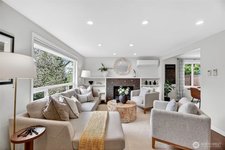 Property Photo:  208 NW 43rd Street  WA 98107 