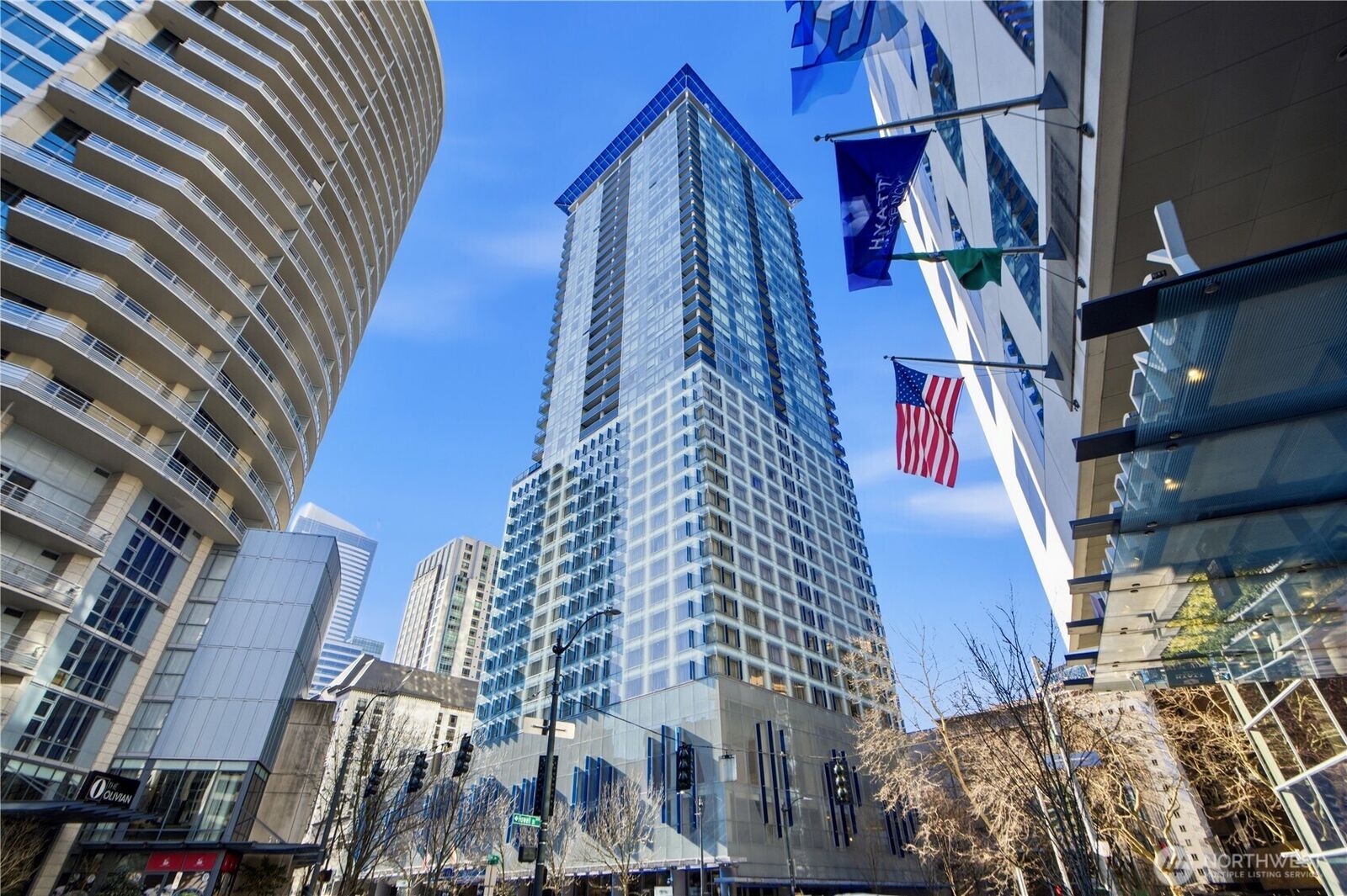 Property Photo:  737  Olive Way 2906  WA 98101 