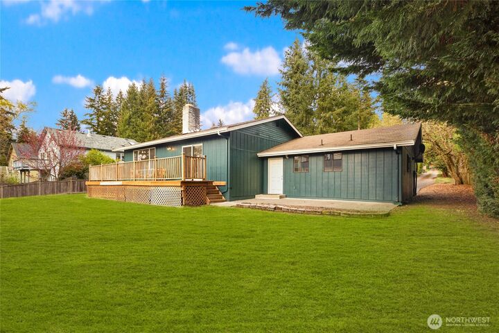 Property Photo:  12511  37th Avenue NE  WA 98125 