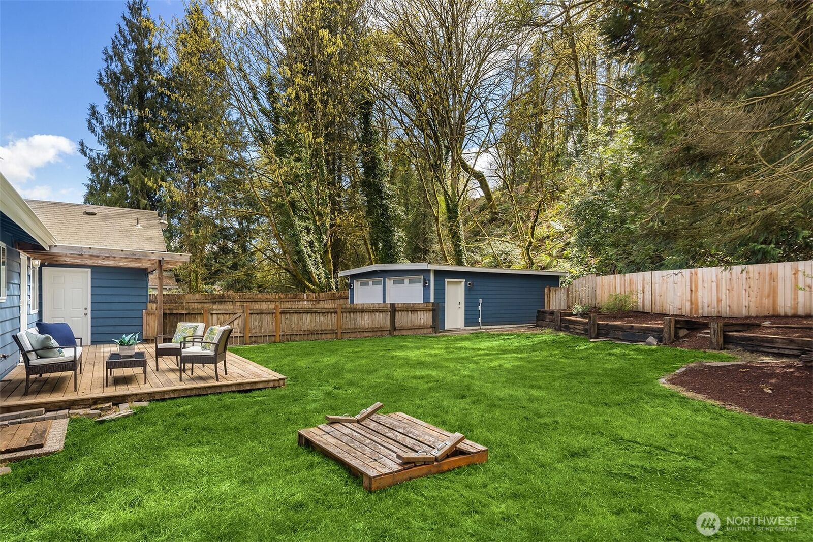 Property Photo:  2509 NE 178th Street  WA 98155 