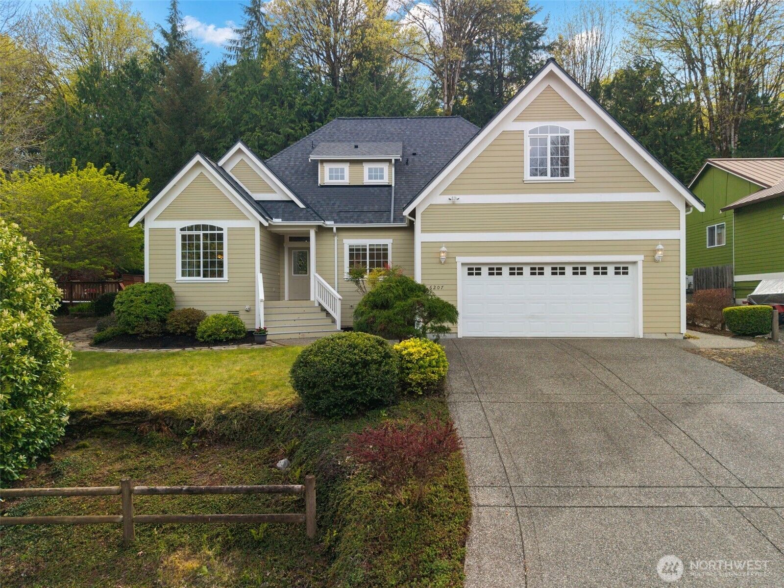 Property Photo:  6207 NE Blakewood Court  WA 98346 