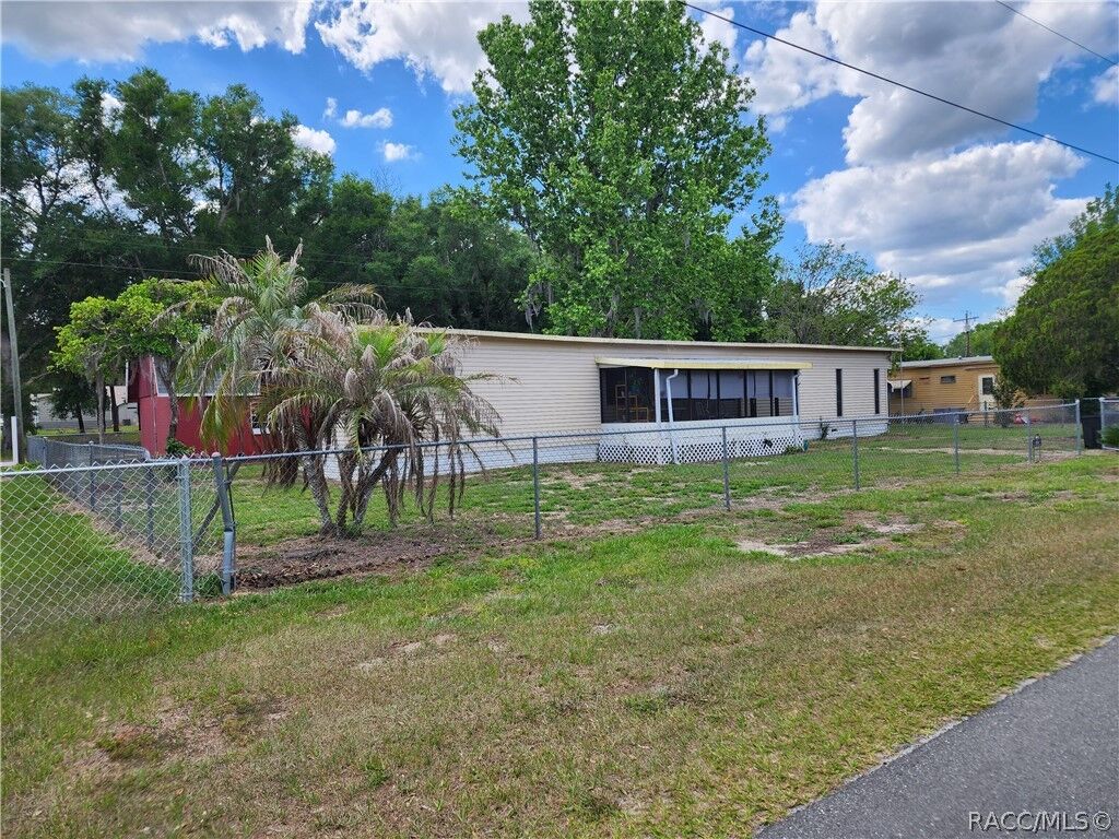 Property Photo:  1636 S Canary Terrace  FL 34450 