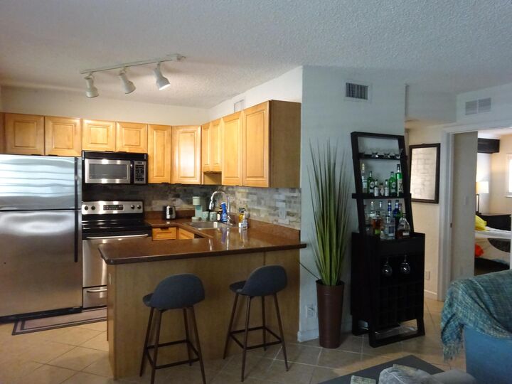 Property Photo:  2660 NE 8th Avenue 208  FL 33334 