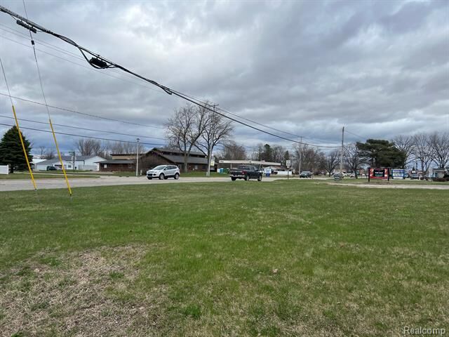 Property Photo:  1436 E Pierson Road  MI 48433 