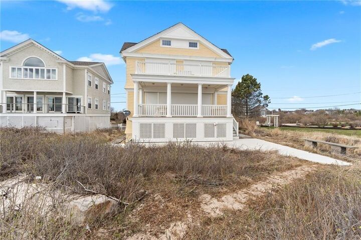 Property Photo:  76 Green Hill Ocean Drive  RI 02879 