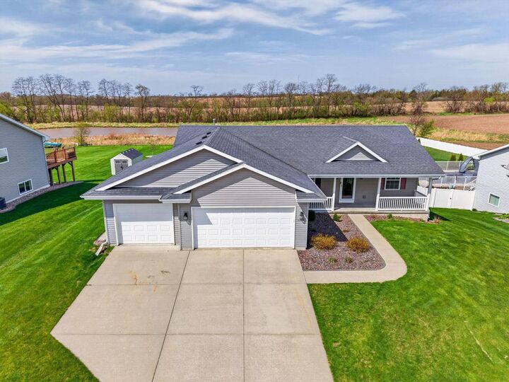 Property Photo:  1303 Prominence Drive  WI 53548 