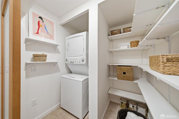 Property Photo:  600 Chestnut Street 207  CA 94133 