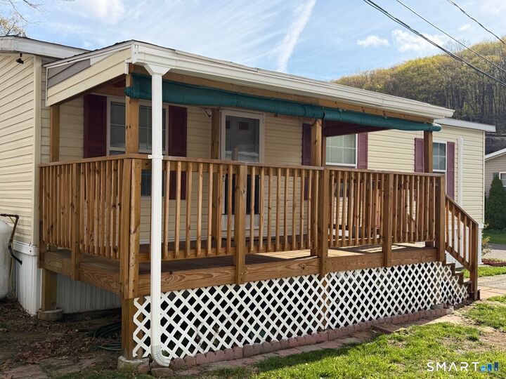 Property Photo:  1950 N Broad Street 25  CT 06450 