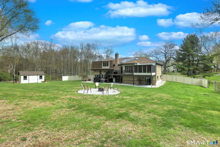 Property Photo:  2262 Ridge Road  CT 06473 