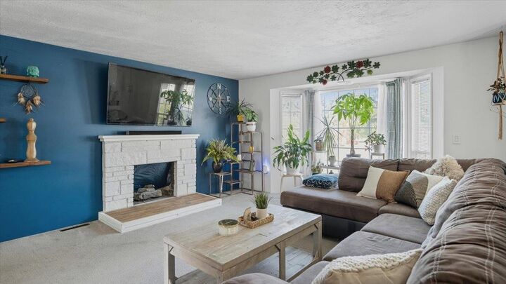 Property Photo:  5021 W Rosewood Ave  WA 99208 