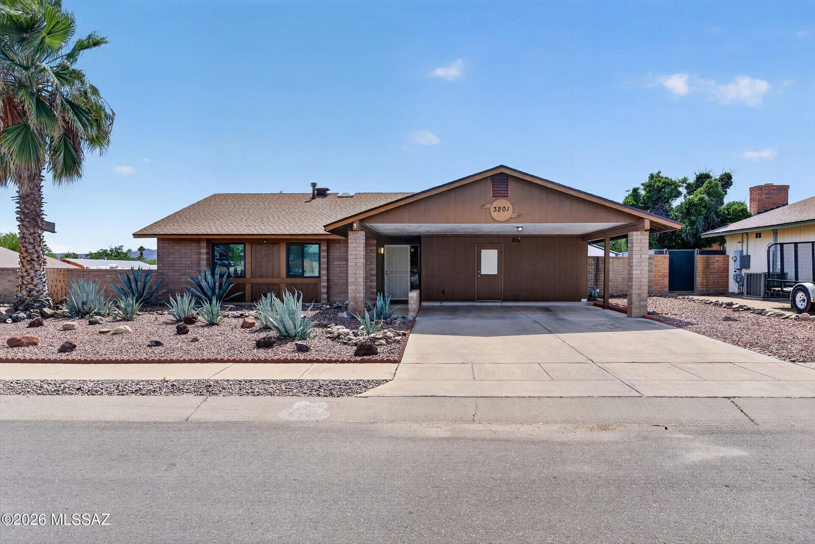 Property Photo:  3201 W New Day Terrace  AZ 85741 