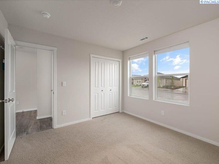 Property Photo:  11329 Dunsmuir Drive  WA 99301 