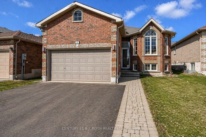 Property Photo:  12 White Crescent  ON L4N 7M1 