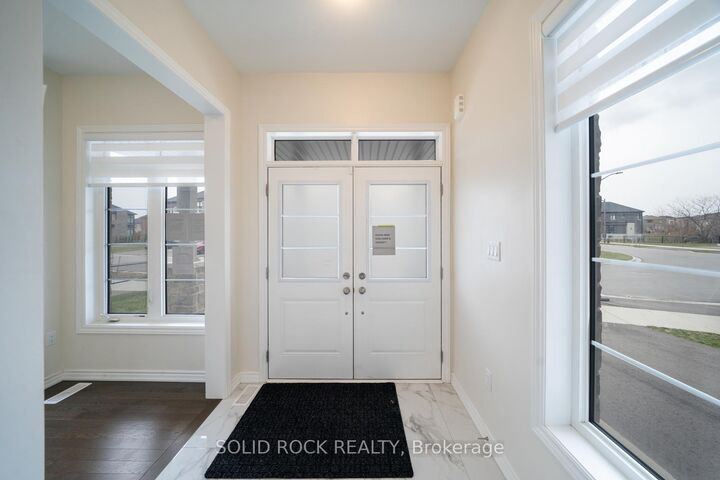 Property Photo: 47 Fruitful Crescent ON L1P 0N3