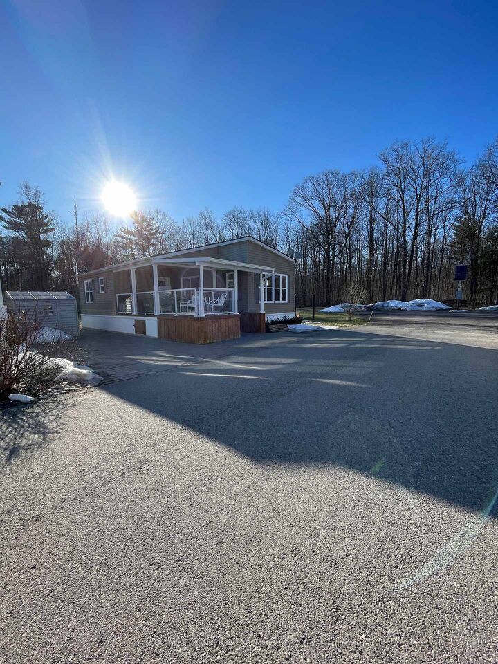 Property Photo:  4449 Milburough Line 19 Cedar St.  ON L7P 0C5 