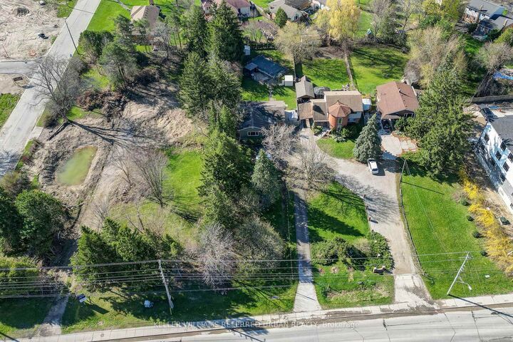 610 Commissioners Road W — photo 1