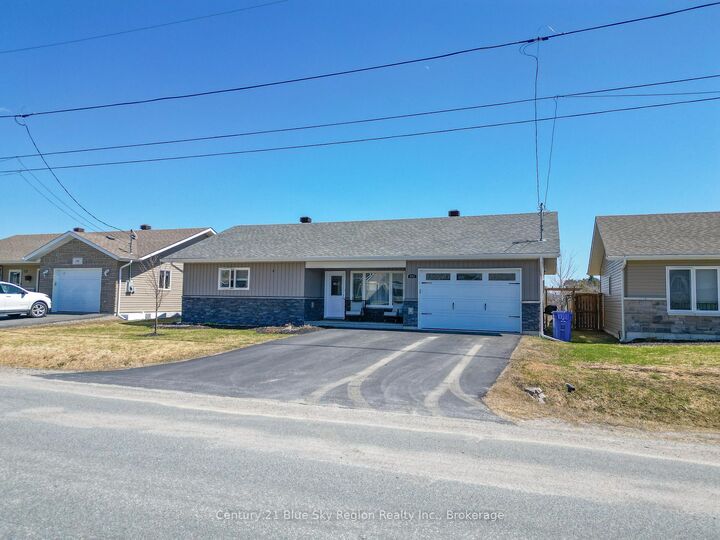 Property Photo:  192 Dovercourt Road  ON P1B 0B5 