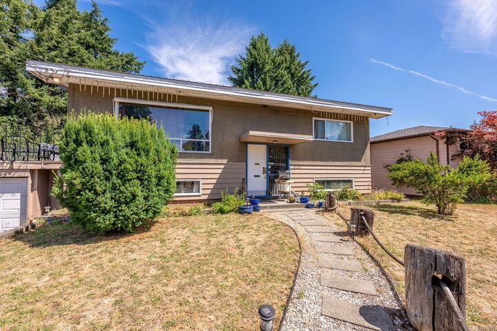 Property Photo: 4732 Oakridge Dr BC V9N 6A8