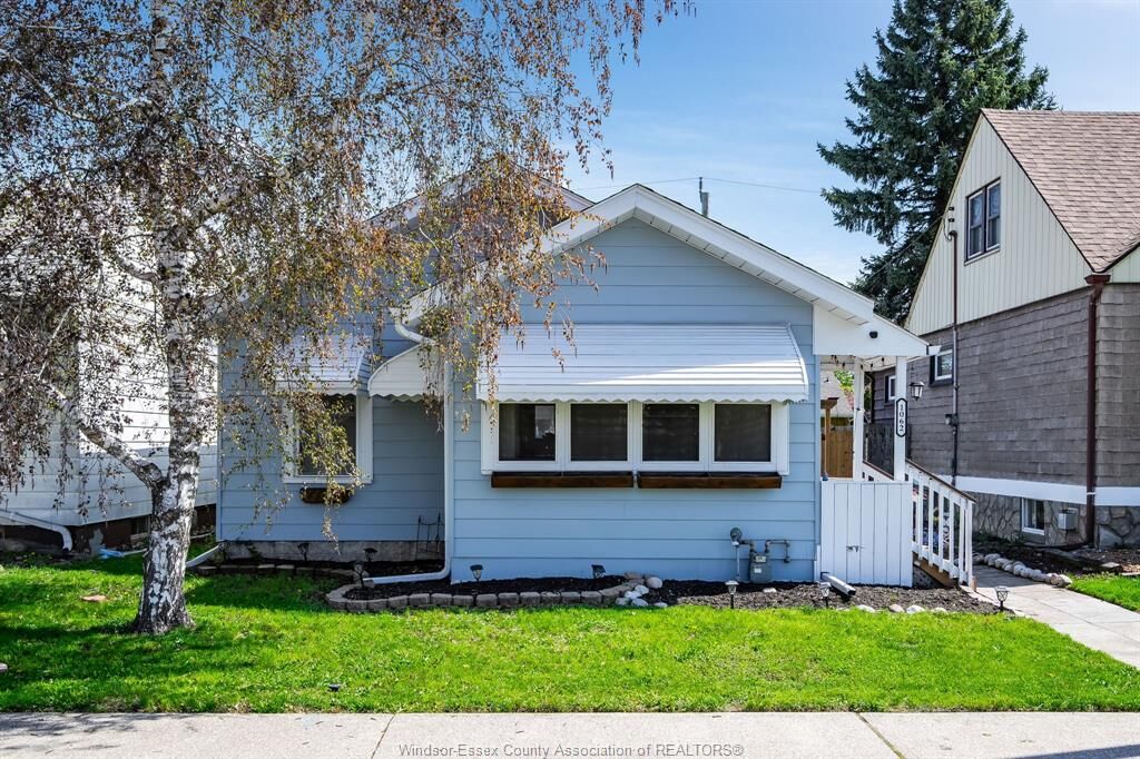Photo de la propriété:  1062 Lena Avenue  ON N9C 3K4 