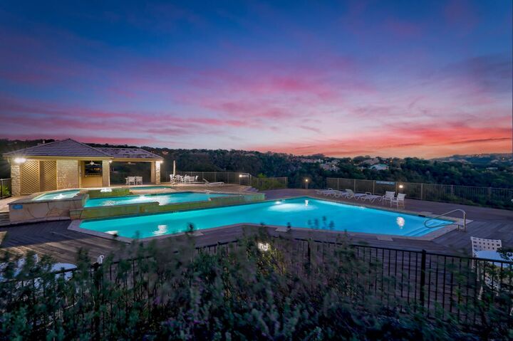 Property Photo:  7149 Las Ventanas Drive  TX 78731 