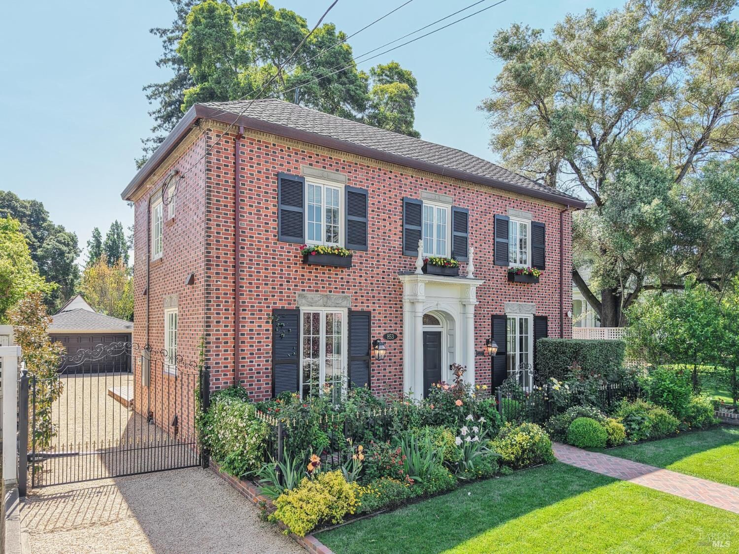Property Photo:  853 D Street  CA 94952 
