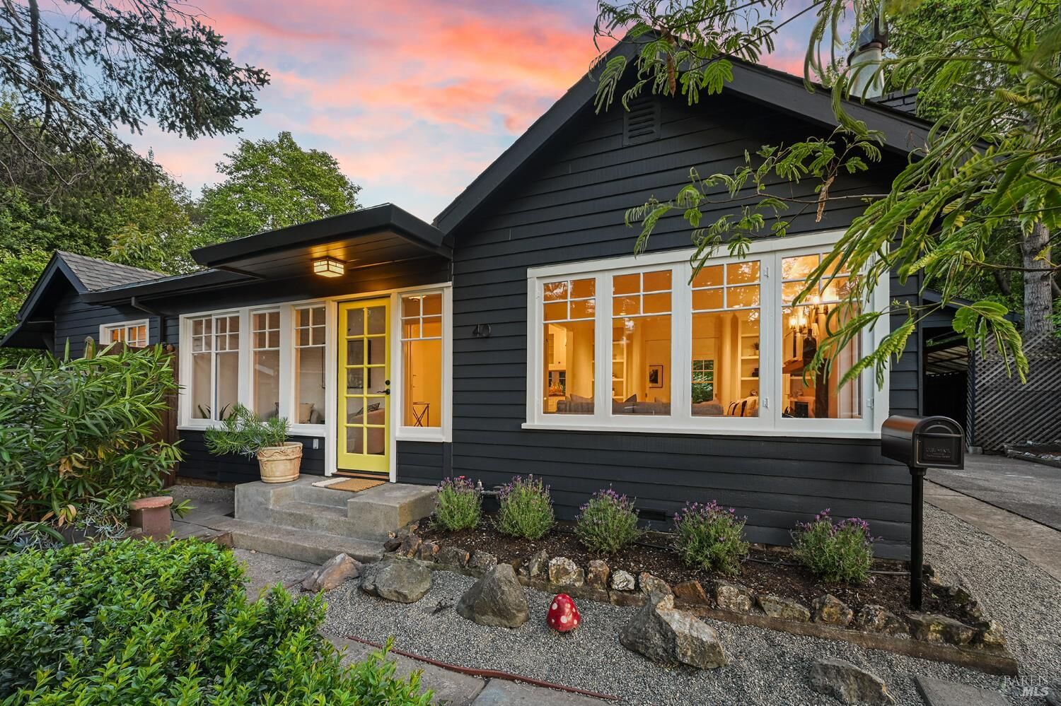 Property Photo:  40 Inyo Avenue  CA 94930 