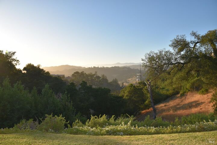 Property Photo:  3921 Flintridge Drive  CA 95403 