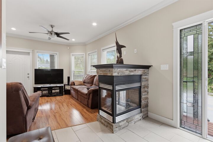 Property Photo: 24230 104 Avenue BC V2W 0E4