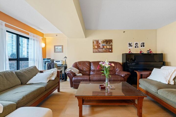 Property Photo:  238 Alvin Narod Mews 404  BC V6B 5Z3 