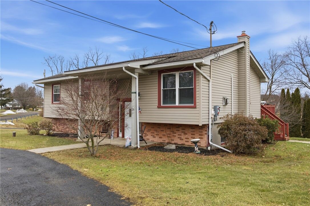 Property Photo:  2976 Mohawk Lane  NY 13165 