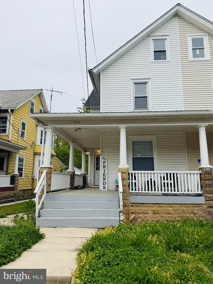 Property Photo:  223 Johnson Street  NJ 08079 
