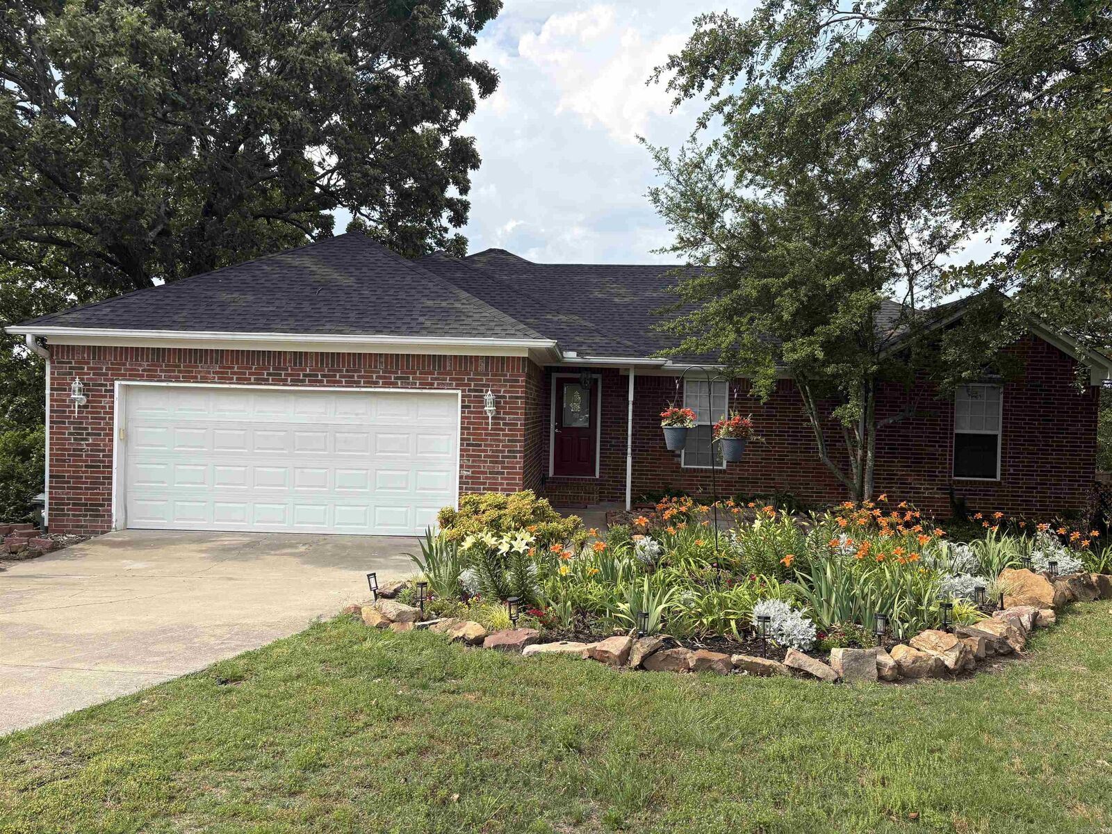 Property Photo: 1660 Nighthawk Circle AR 72034