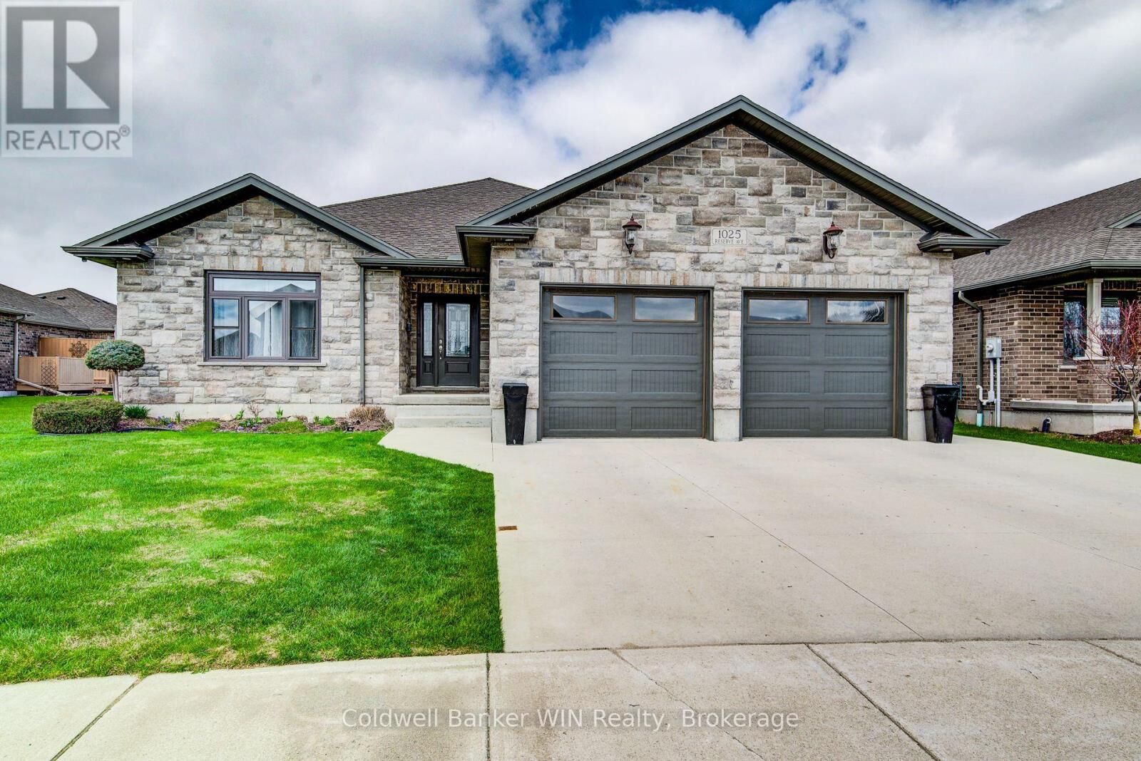 Photo de la propriété:  1025 Reserve Avenue South  ON N4W 0B5 