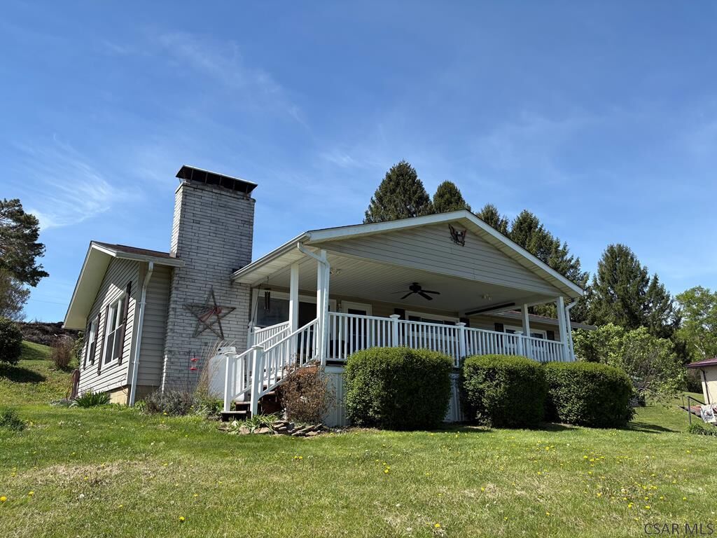 Property Photo:  448 Horn Road  PA 15963 