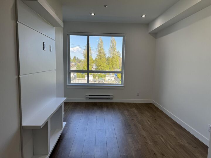 Property Photo:  10786 140th Street 401  BC V3T 4N8 